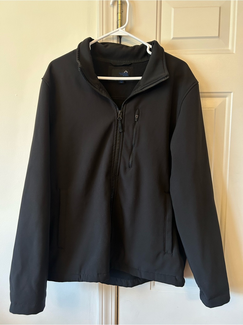 Men's Black Softshell Zip Jacket - Classic Lightweight Coat